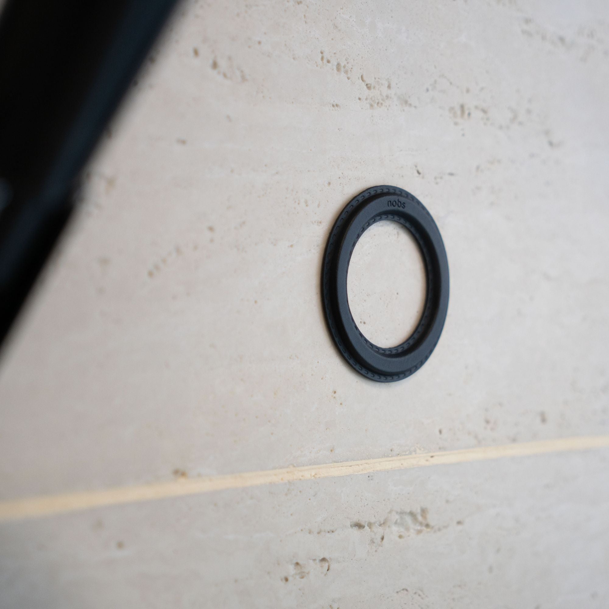 nobs magneta (MagSafe wall mount) - Nobs Design
