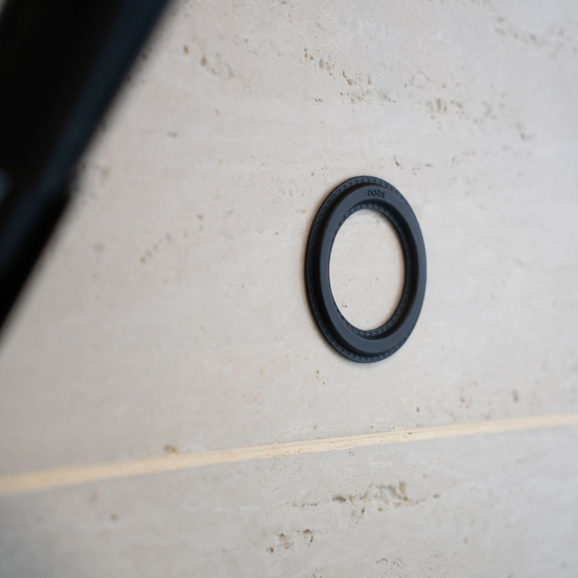nobs magneta (MagSafe wall mount) - Nobs Design